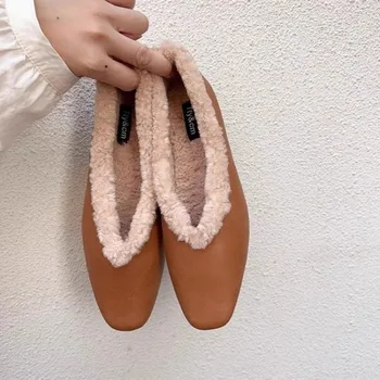 2024 женские ботинки Женская обувь Корейской Серии С Острым Носком в виде Бриллиантов на плоской подошве Меховые туфли