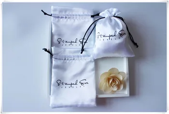 Изготовленная на заказ Высококачественная упаковка ювелирных изделий с логотипом Сумка на шнурке, Атласная сумка, шелковая сумка