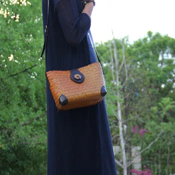 новая тайская версия соломенной сумки ручной работы в стиле ретро, модная сумка из ротанга, женская пляжная сумка через плечо Изображение 2