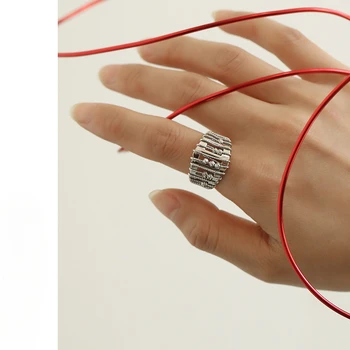 Серебристая текстура Европейская и американская металлическая ниша неправильной формы в холодном стиле, крутой дизайн из полых бусин, открытое кольцо, браслет Изображение 2